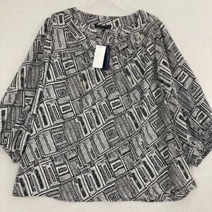 Adrienne Vittadini Black and White Geometric Blouse